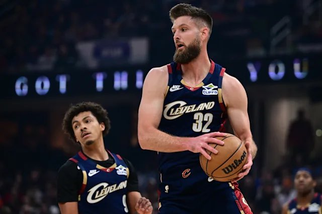 JakeHymanTTP's tweet photo. 16 years ago, LeBron James joined a team that rostered D. Wade. Yesterday, he repeated history by joining a Philadelphia team that rostered D. Wade. 

Galaxy Brain Gansey https://t.co/Wd81kJCTWm