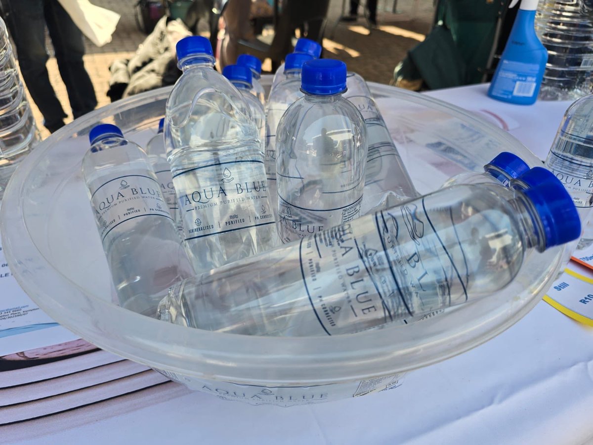 AquaBluePulse's tweet photo. Great fun was had at the Ons Stoep Krafter’s Market in Edenvale today. Thank you to all who visited our stall and supported us. See you again soon!💧🎉 #AquaBluePremiumWater #purifiedwater #Saturday #SouthAfrica #markets https://t.co/RKJOLU61FY
