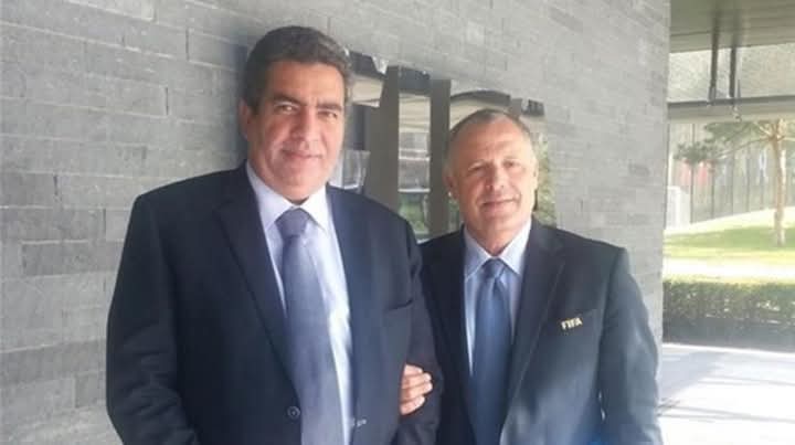 kabten095720277's tweet photo. زعماء عصابة ابو لهب والأربعين حرامي سبب دمار الكرة المصرية https://t.co/sXg6qdYN9E