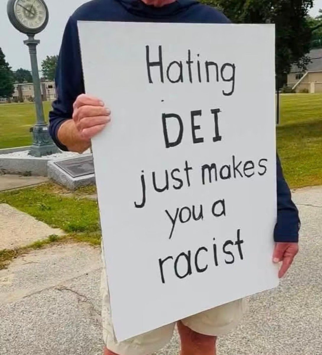 ClownWorld's tweet photo. That’s… not how arguments work. https://t.co/Yxzv4taU0i