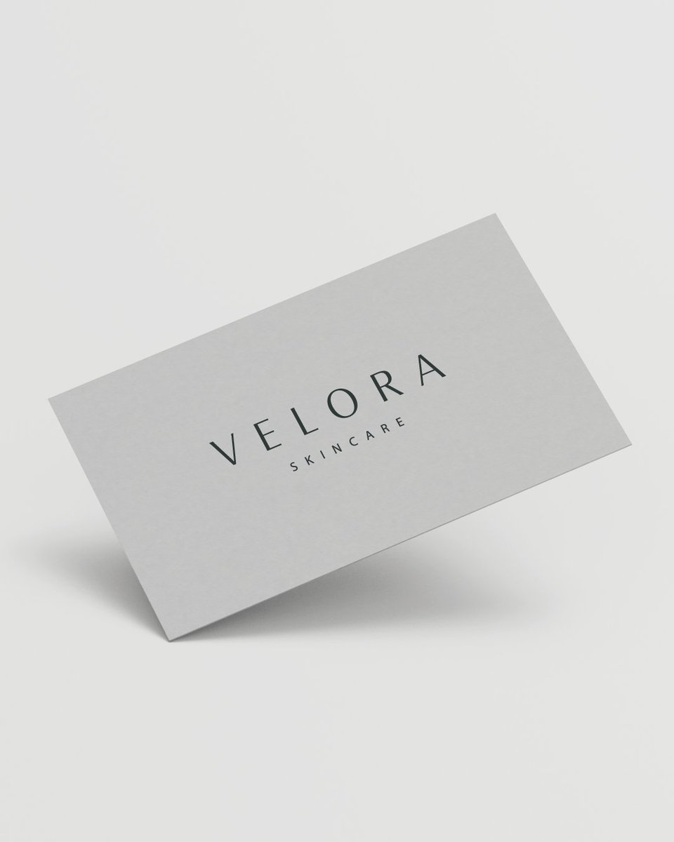 Hue_and_Co's tweet photo. portfolio_スキンケアブランド「VELORA」
アイコンは光がベールを通り抜け、肌にそっと輝きを与えるような情景を記号化して表現しました。
#ロゴデザイン #ブランドデザイン #ブランディング #GraphicDesign #LogoDesign #BrandIdentity #MinimalLogo https://t.co/AUYslPG9Ew
