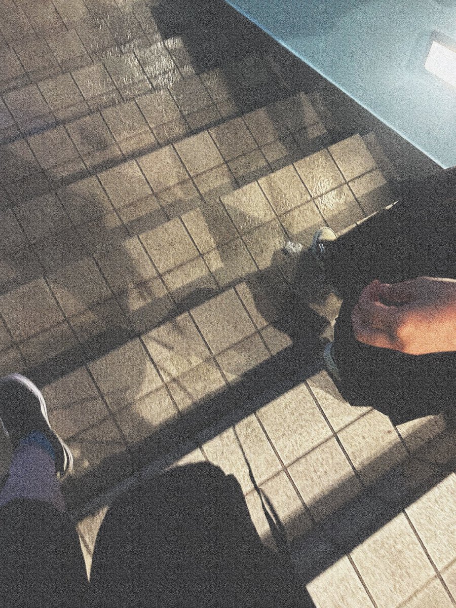himandum's tweet photo. ツナキムチちゃん寝ナヨー https://t.co/kino4n1EwK