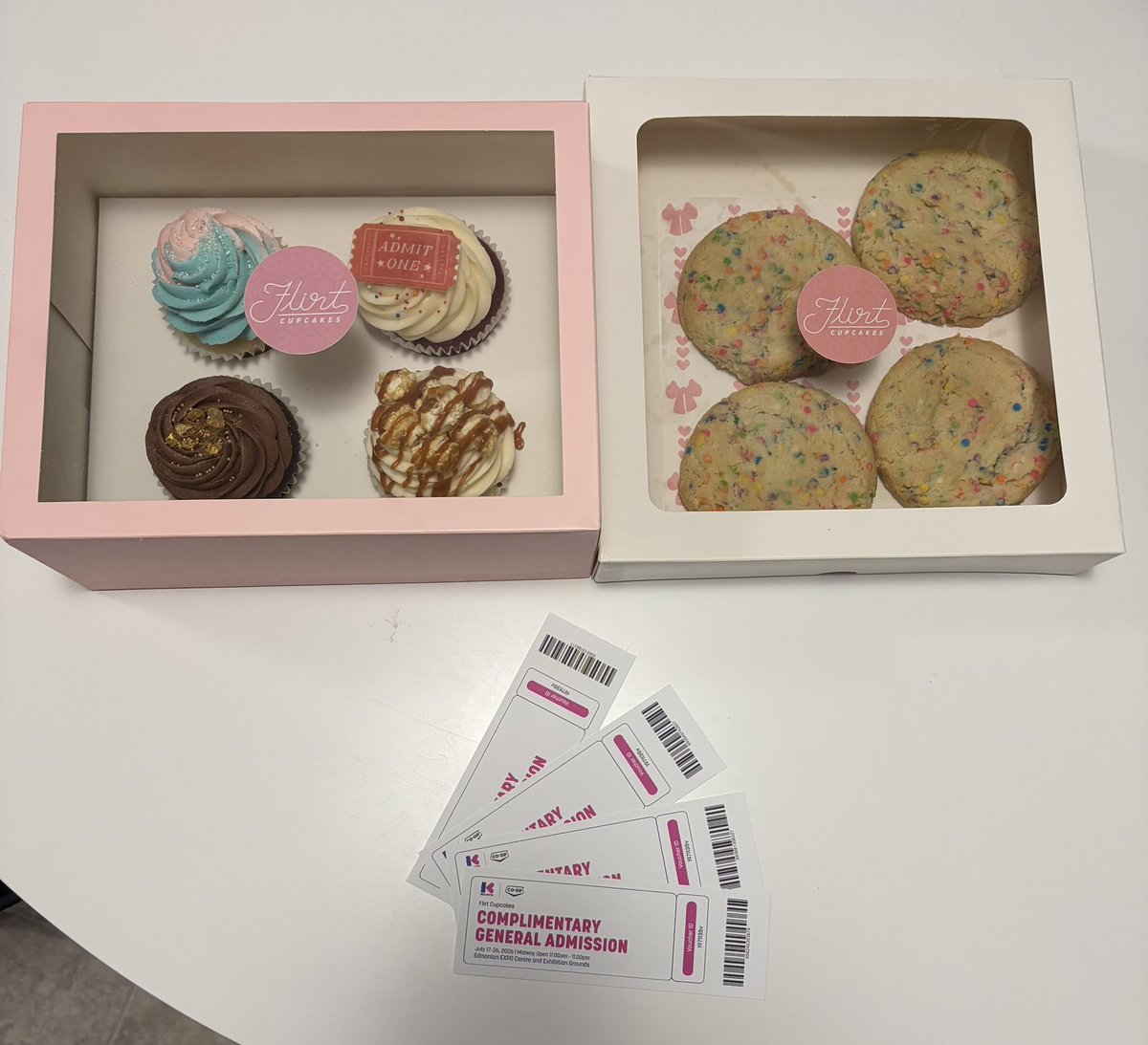 cdnhammy7's tweet photo. Thank you @flirtcupcakes and @_Michelle_Jean_ for always getting us the best birthday treats when we come to town. Best people, best service and the cupcakes n cookies are amazing! https://t.co/Y2Bf35bqi1
