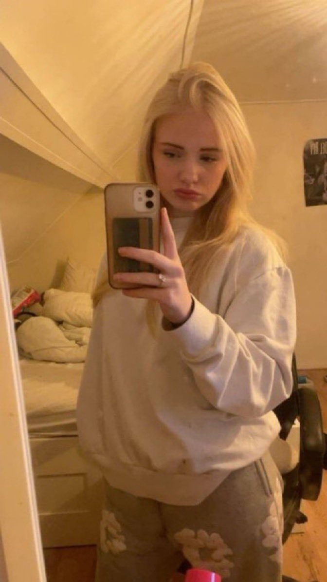 Alicya tweet media