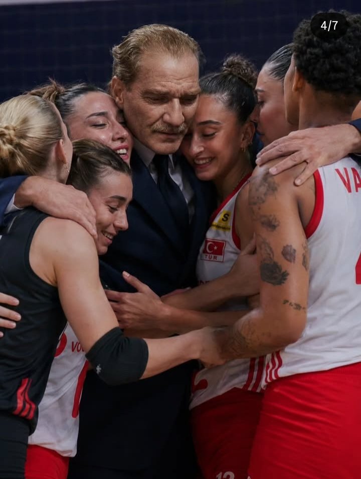 incognitoo60's tweet photo. Görseller gerçek değil ama hissettirdiği duygular çok gerçek 🥹🤍 https://t.co/2rLffc6aq7