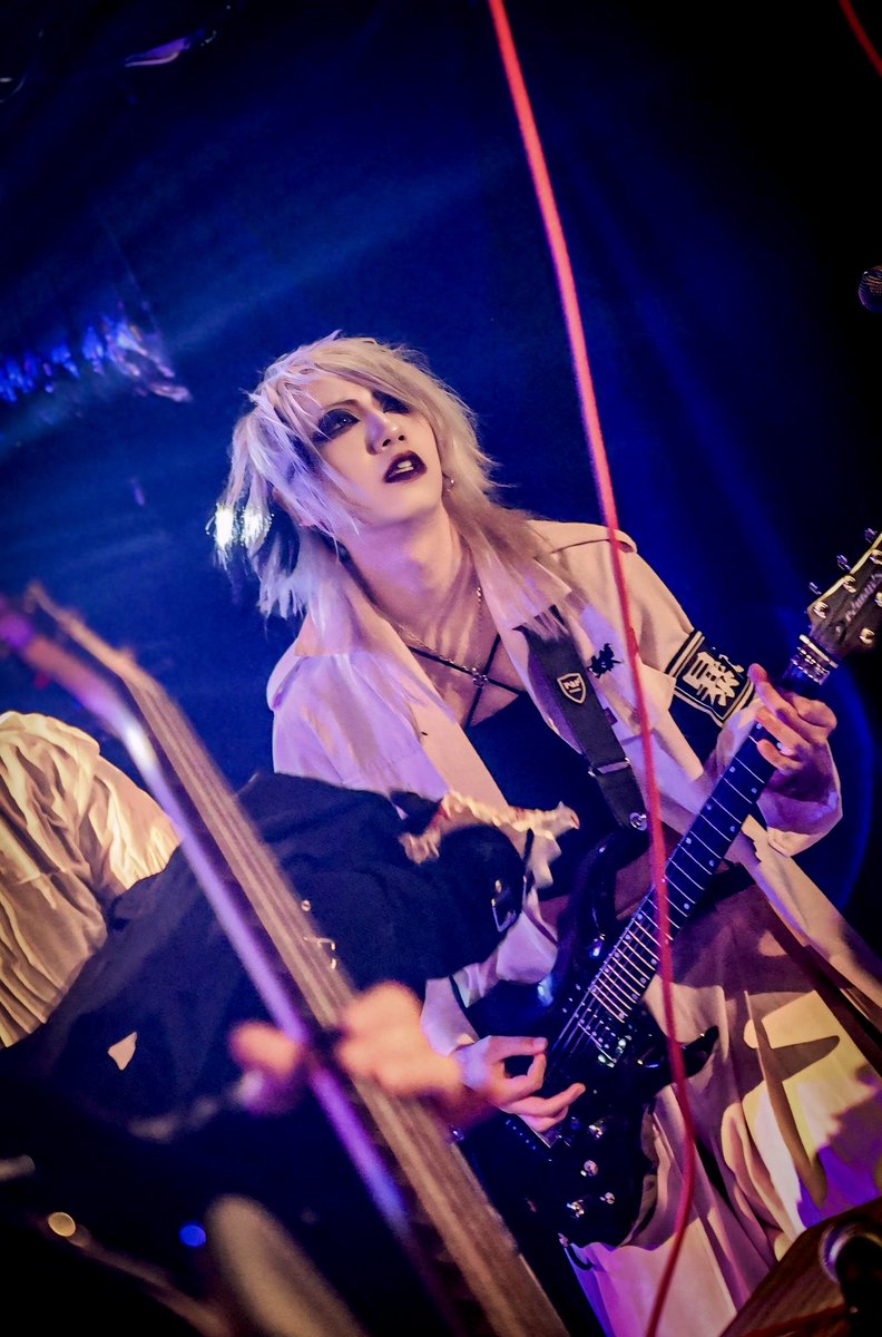 Miduki_0830's tweet photo. 2026.07.25新高円寺LOFT X

懐かしの雰囲気、久々な方達と一緒に沢山笑顔になれて楽しいになりました。

有り難うございましたଳ

色々な事が当たり前な事じゃないと常に思いながらこれからも生きていきます。

九州でのLIVEも全力で楽しめるようにMAX煮詰めていくぞ～！

#混沌少女 
#九州美的祭り https://t.co/mQuLUnh14B