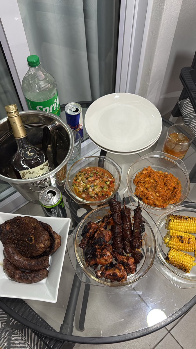 yonela___'s tweet photo. Braai for Two ❤️ https://t.co/oY550by0ZM