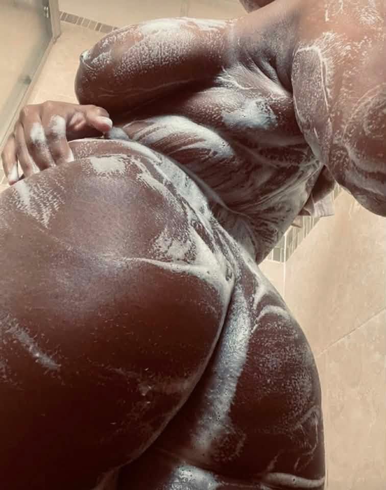 Yafavchoco67175's tweet photo. Can I send you shower selfies 🤳 https://t.co/jhp9dcNjkw