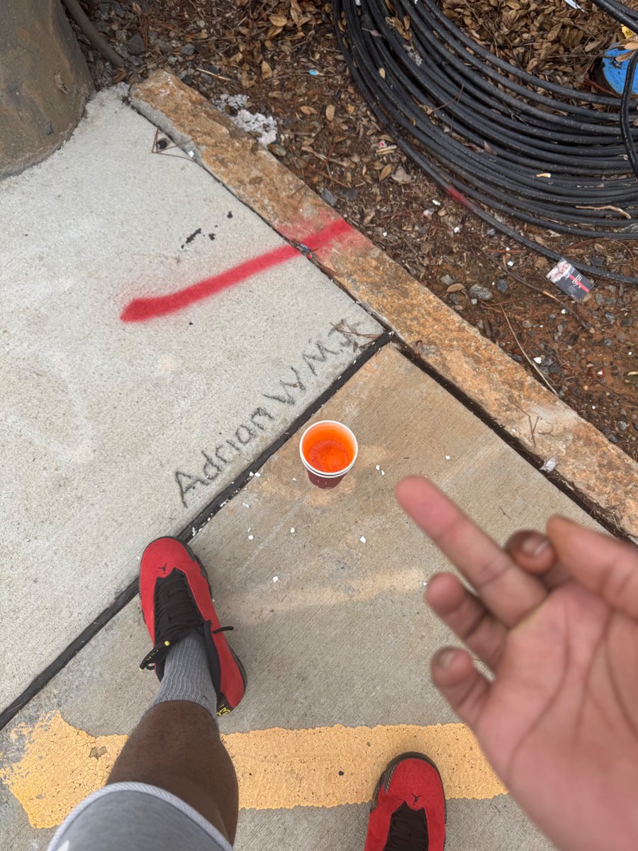 1thuggindrip's tweet photo. https://t.co/RBhB4n46Ek