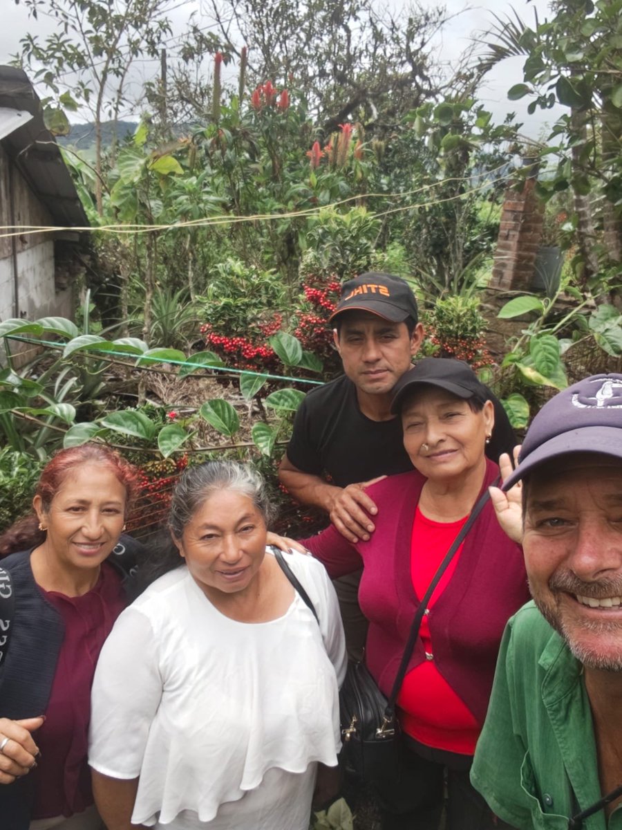 APTNorteEcuador's tweet photo. ℹ️ Compartiendo un resumen de las actividades de esta semana, en la que seguimos caminando junto a las comunidades en la defensa del agua, los bosques y los territorios.

🍃 Síguenos @APTNorteEcuador: 

📹
https://t.co/4pgpfyEv5j

📸 https://t.co/S5EdEbN88B