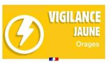 cezocsud's tweet photo. Communiqué zone Sud - vigilance météo à surveiller orages pour le département du Vaucluse (84) du samedi 25 juillet de 17h à minuit. https://t.co/9bjGYR7ITH