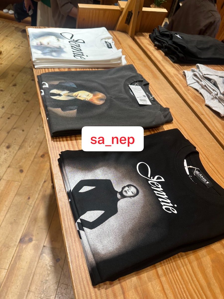 sa_nep's tweet photo. Pre-order ✨✨
เสื้อ BEAMS x Jennie 

Size S / M / L / XL
ราคา 2,200 บาท (รวมส่ง)

#ตลาดนัดBlackpink #ตลาดนัดบพ #blackpink #jennie https://t.co/5Ax51U9GpP