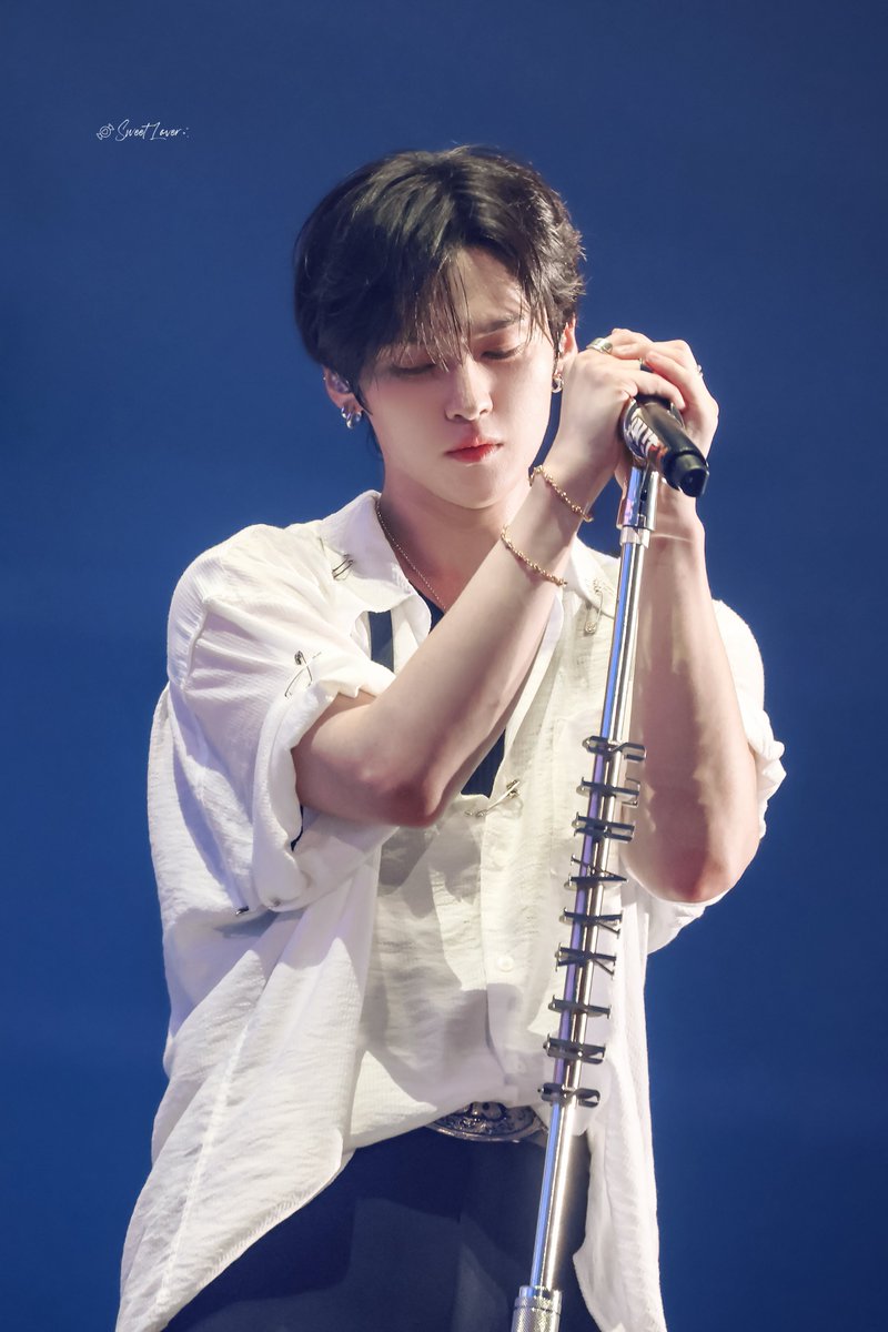 SweetLover_1025's tweet photo. 260725 RUN IT Seoul D1 

#Straykids #스트레이키즈  
#Leeknow #리노 https://t.co/pcPtPfGaso
