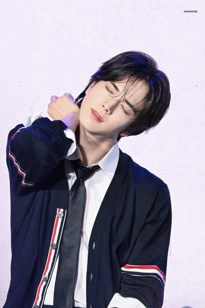 970808bakery's tweet photo. 260725 상하이 팬미팅

#더보이즈 #THEBOYZ #영훈 #YOUNGHOON https://t.co/zxMSH3UYwY