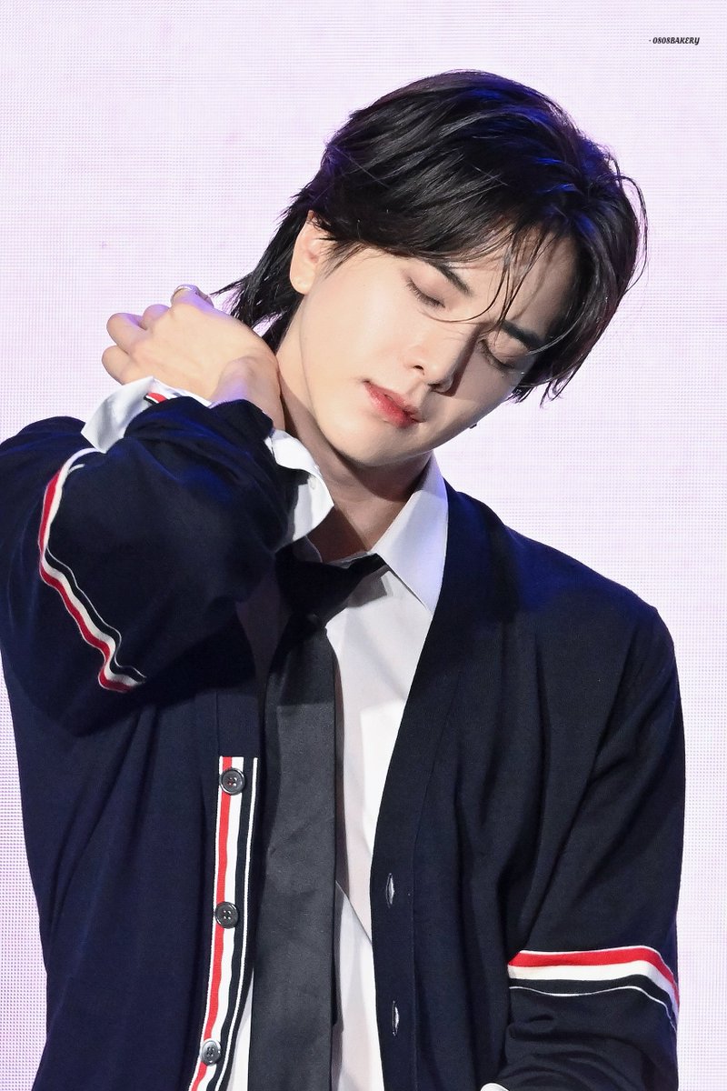 970808bakery's tweet photo. 260725 상하이 팬미팅

#더보이즈 #THEBOYZ #영훈 #YOUNGHOON https://t.co/zxMSH3UYwY