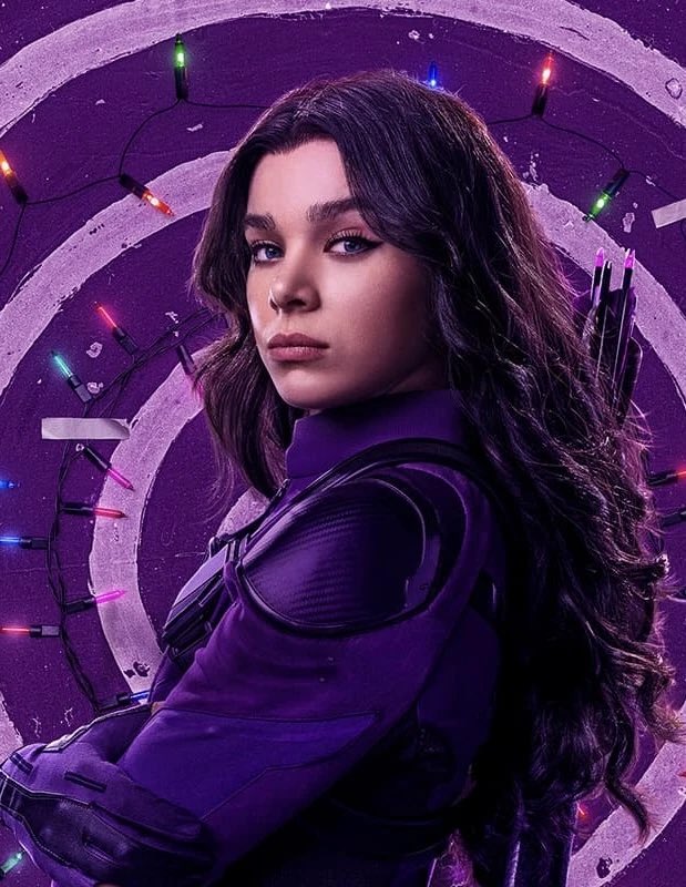 haileenated's tweet photo. 🚨| Hailee Steinfeld was seen at San Diego’s airport ahead of marvel’s hall H panel at SDCC. 

KATE BISHOP IS BACK

(via: @DiscussingFilm) https://t.co/7zrqmYlcTs