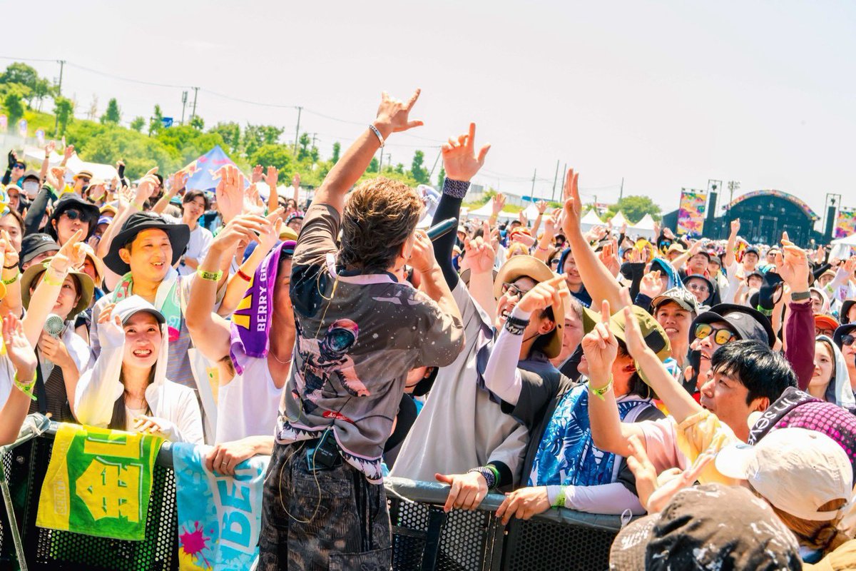 micromansunrise's tweet photo. OSAKA GIGANTIC MUSIC FESTIVAL 2026🔥ジャイガー！最ー高ー！でした！
 活動休止前ラストライブを開催したZepp Nambaから10年。こうしてHOME MADE 家族として、また大阪に帰ってこられたこと、本当に幸せでした。

来てくれたみんな！ありがとう！GIGA10周年、おめでとうございます！ https://t.co/M4l1p15b5S
