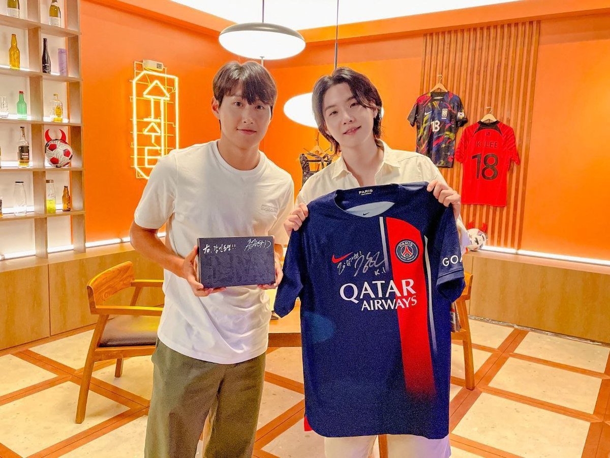 QuasarBTS's tweet photo. Lee Kang-in já foi convidado para o programa Suchwita do Yoongi https://t.co/Y1sQhF7A4r
