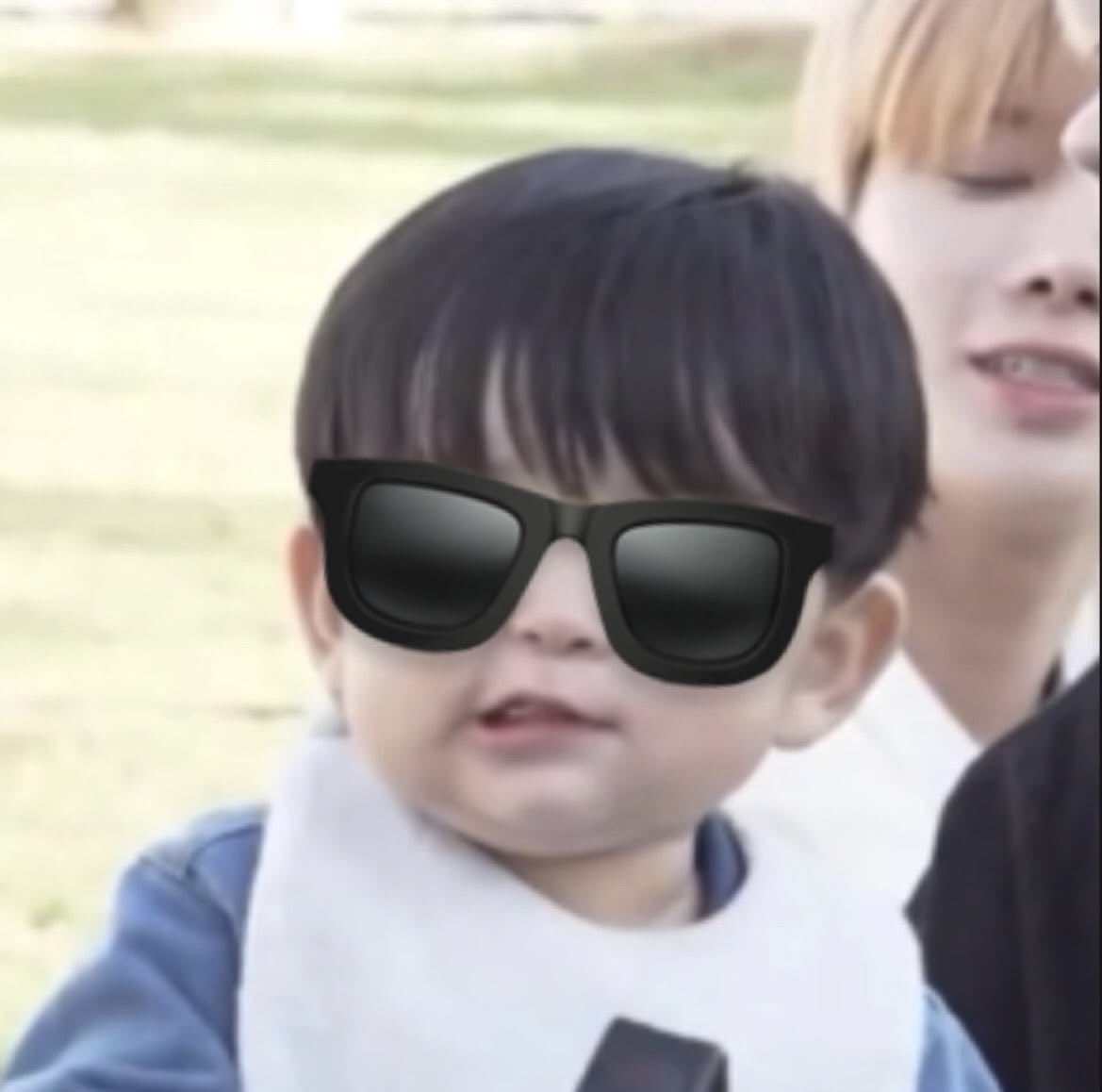 yoonchocooo's tweet photo. 유준아 너 생각보다 짤이 많구나?
ㅋㅋㅋㅋㅋ귀여워 https://t.co/QWqnJcaPep