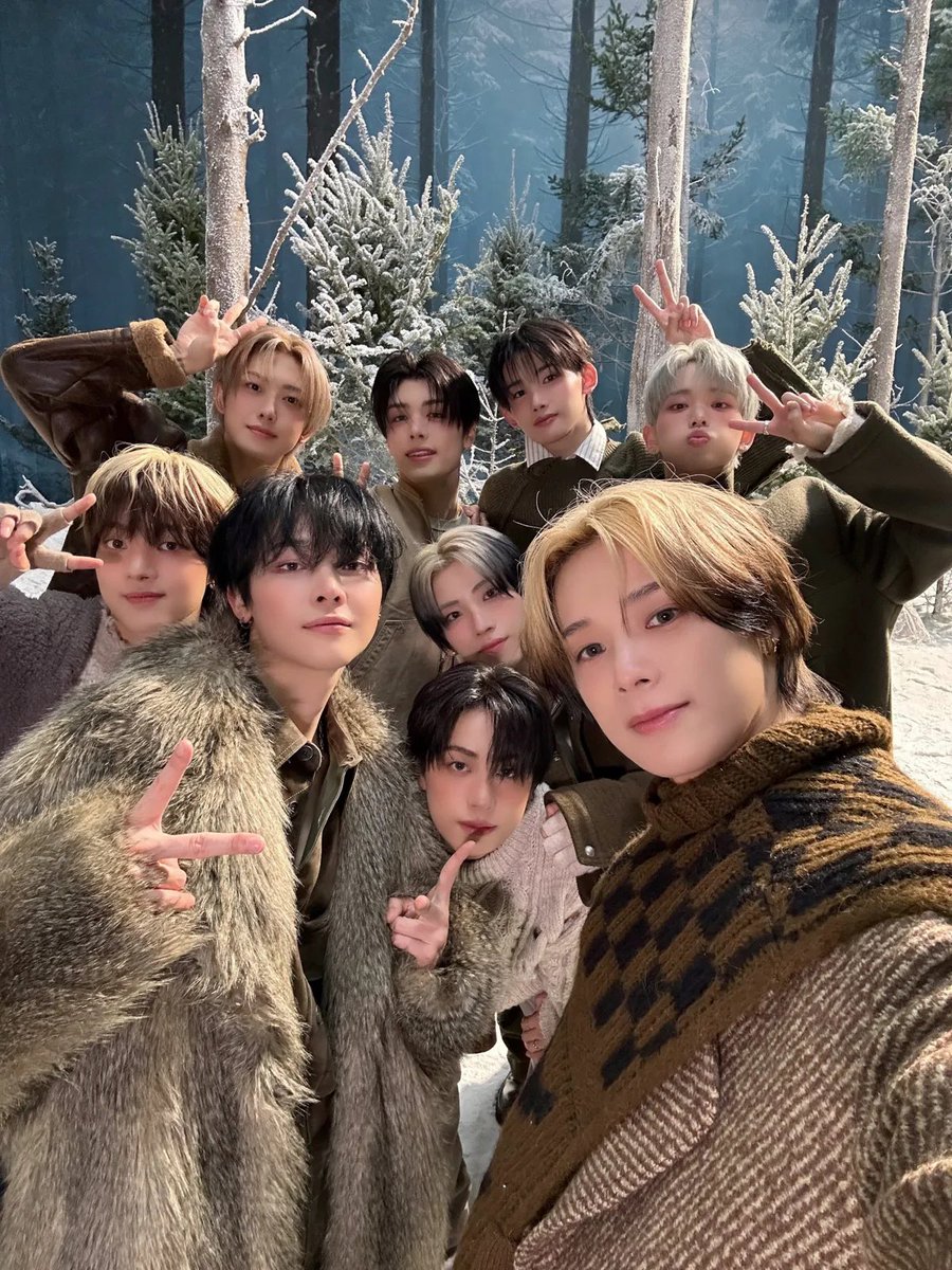 룽이 tweet media