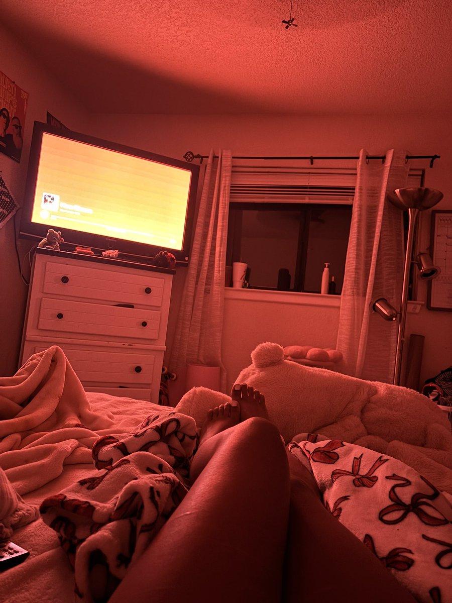 socksoffpls's tweet photo. need 1,000 like yesterday #feetworshi̇p #findom #paypig #finsub #feetfetısh #whitetoes https://t.co/Nnwju1newn