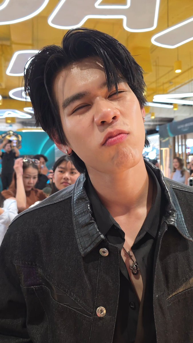 AFN___04's tweet photo. ใครก็ได้ช่วยด้วย

 #TuiChayatorn https://t.co/U7j2YTPbFZ