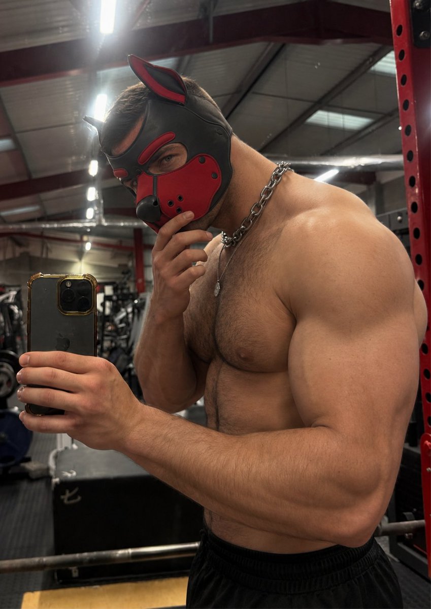 thehunterdawson's tweet photo. Meet your weakness 😏 https://t.co/qn7q92jLPd