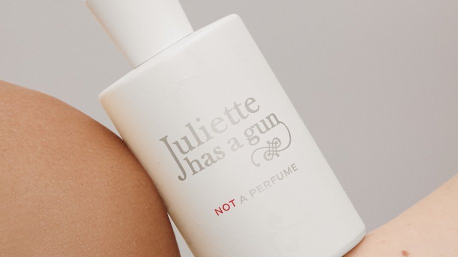 Momihael1100's tweet photo. JULIETTE HAS A GUN NOT A PERFUME EDP
❤️ งานผิวคลีนผิวสะอาดผิวนางฟ้า แนะนำตัวนี้ฮะ
❤️ คล้าย Le Labo 13 นิดหน่อยแต่สะอาดสกินเซ้นต์
❤️ หอมเหมือนเกิดมาแล้วตัวหอมเลยแบบไม่ต้องพยายาม

❤️ 5ml 180 (ปกติ 210)
❤️ 10ml 330 (ปกติ 390)

DESCRIPTION : กลิ่น Cetalox มักส์สังเคราะห์ ที่ให้กลิ่นสะอาดสดชื่นเหมือนกลิ่นผิวหอมๆ กลิ่นผ้าซักใหม่ ที่นอนคลีนๆ พอฉีดลงที่ผิวน้��หอมตัวนี้จะเปลี่ยน ไปตามกลิ่นของคนที่ใช้ค่ะ ��อมเป็นเอกลักษณ์ เรียบง่าย สะอาด ละมุนสุดๆ

แจ้งmlด้วยน้า
(รับ60ml) กล่องซีล/ขวดไซซ์200mlนะคะ