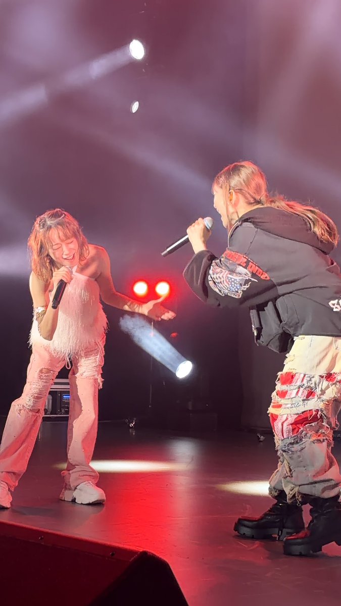 kaokome27's tweet photo. 真希ちゃん、亜美ちゃんありがとう🥰
とっても楽しいツアーでした😆✨
ダンサーのりんかちゃんみなみちゃんもありがとう💃
#ゴマキ #後藤真希 #鈴木亜美 https://t.co/1rt4nGBvDV