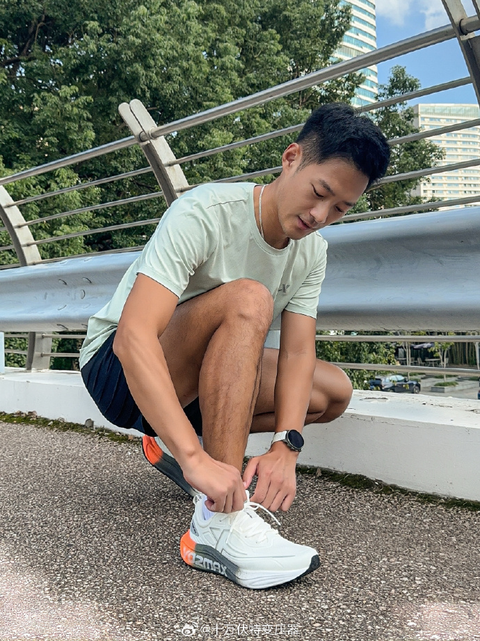 thddbwls21's tweet photo. [Small daily health win: 10 mins of stretching every morning boosts flexibility, eases back tension u0026 sets a calm tone for the whole day. Give it a go!]， https://t.co/1GF6PUJLc9