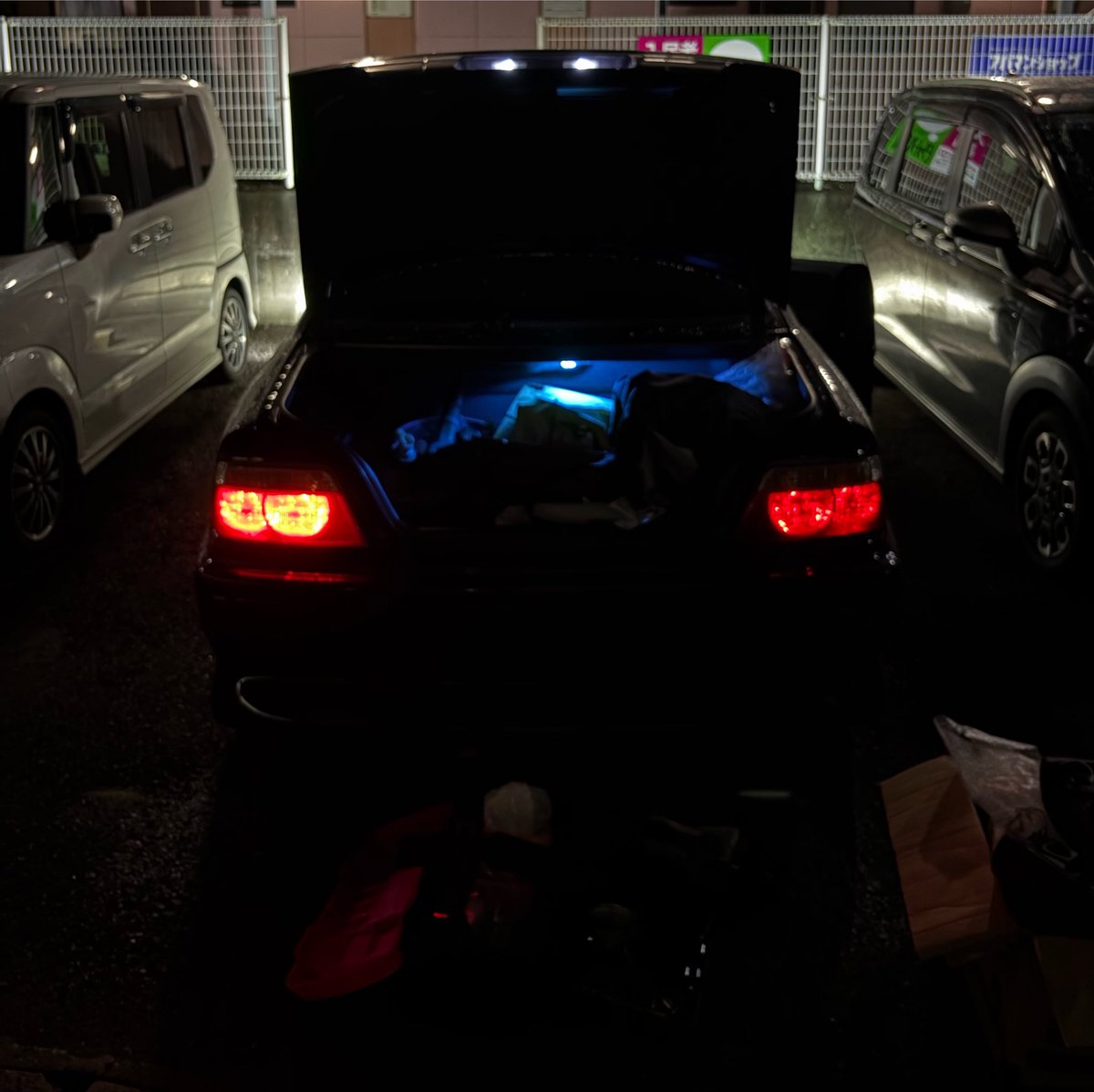 jzx100_alt's tweet photo. 12vと24v
やっぱ24vがかっこいい https://t.co/Bl7alV30JI