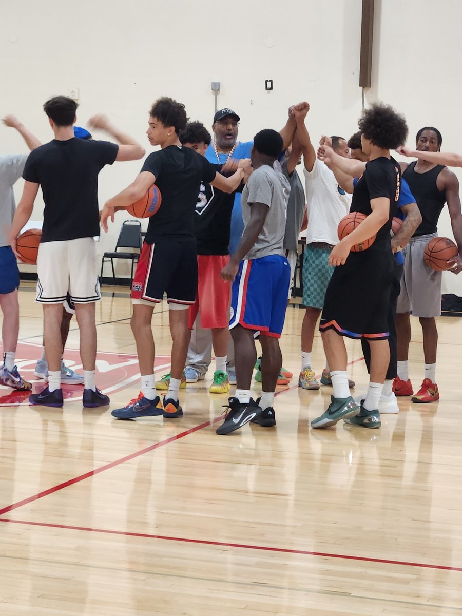 Cascade Hoops Talk tweet media
