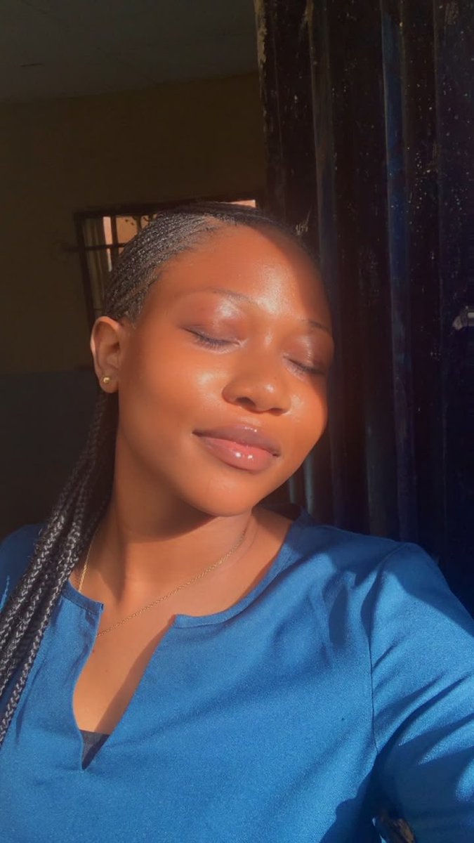 lammytrillion's tweet photo. Hey guys
Now that we have a bigger audience,let me re-introduce myself 
My name is Olamide (lammytrillion)
I graduated from Olabisi Onabanjo University(OOU)where I studied public administration 
Currently serving in Niger state(to be concluded in September ) https://t.co/7NhUUenwnr