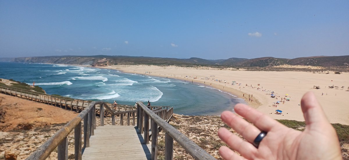 tangem_spanish's tweet photo. 🌞 ¡Sorteo de verano! 🌞

Este verano, @tangem_spanish premia tus vacaciones con un Tangem Ring. ¡Woooow! ¿Cómo? Así de fácil:

✅ Dale like a este post
🔁 Haz RT citando con una foto de tus vacaciones (¡puntos extra si sale tu Tangem, tarjeta o anillo!)
➕ Sigue a @tangem_spanish

Y ojo, que un Tangem Ring en el dedo no es solo un accesorio... es tu bóveda personal, siempre contigo. El regalo que dice "cuido lo que es mío", hasta de vacaciones 💍🔐

Así de simple. En una semana el ganador. Suerte a todos ☀️

#Tangem #TangemRing #Bitcoin
