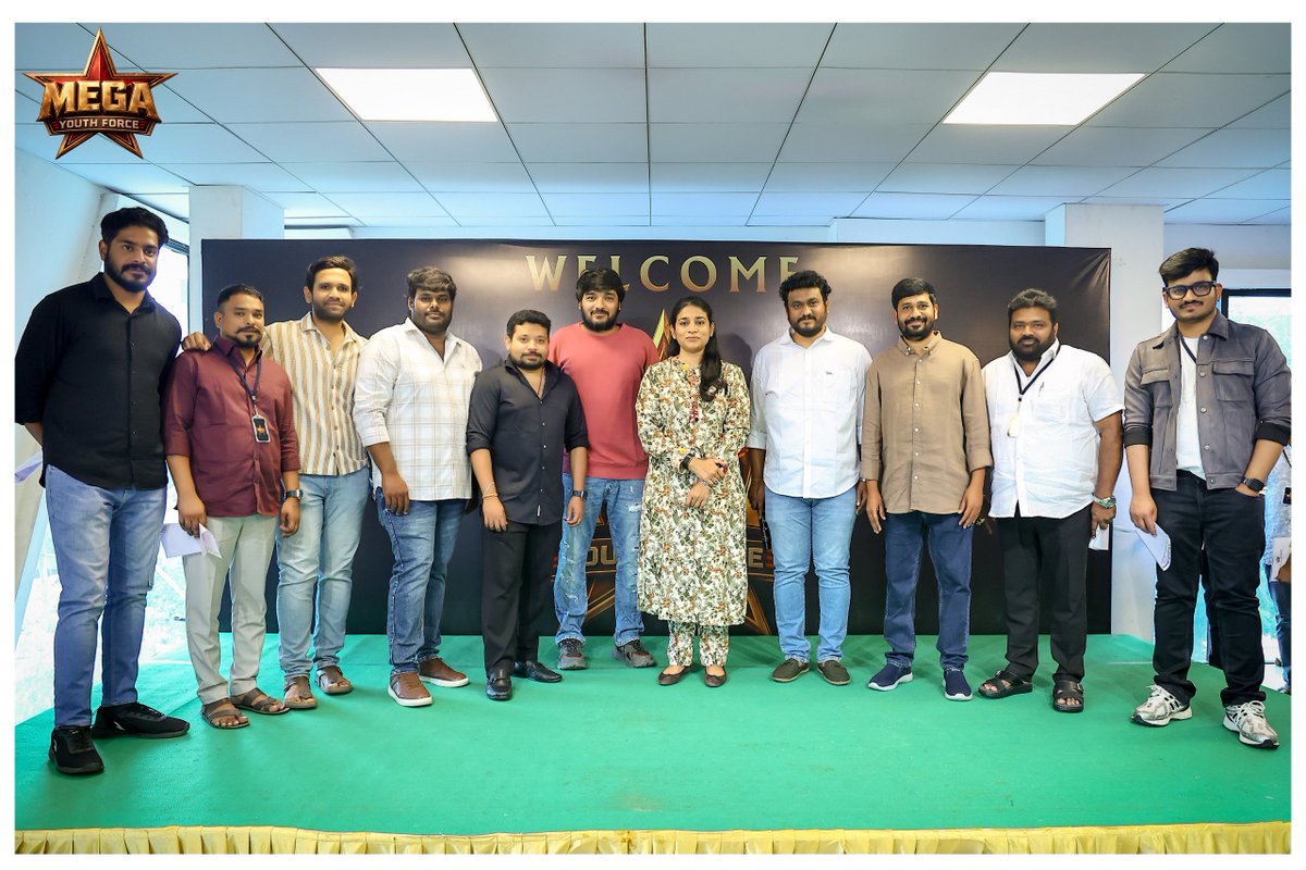 bobby_yedida's tweet photo. Here are a few moments from the Mega Youth Force Committee Announcement Meeting with our Founder President @sushkonidela garu and our dedicated team members. 💐

Wishing the entire team great success. May your work shine brighter, inspire positive change, and make a meaningful impact on society.

#MegaYouthForce #AndhraPradesh #Telangana