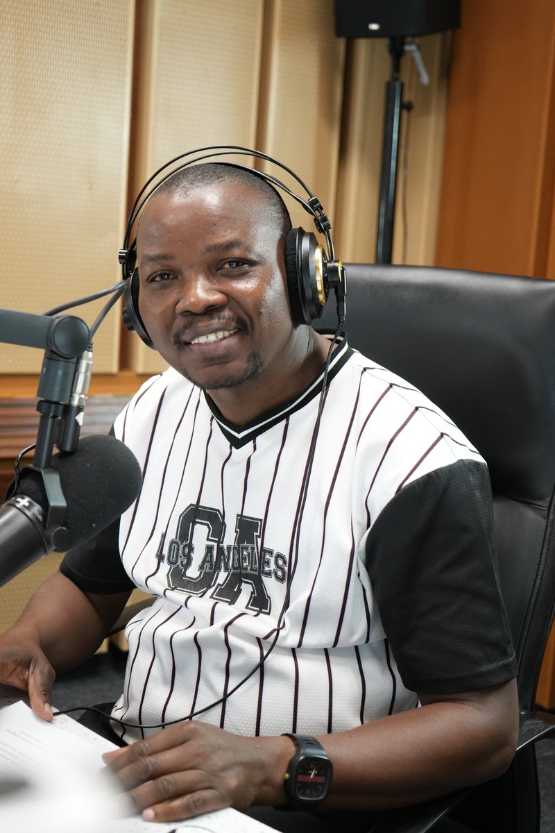 channelafrica1's tweet photo. Karibu kwenye toleo la Jumapili la #Zilipendwa na Abedi Jean De la Croix. 
Endelea kusikiliza hadi saa 19:00 CAT upate dozi moto ya muziki wa Afrika. 🎶🌍📻

#ChannelAfrica @Kiswahili_CA https://t.co/ynSMChUVZE