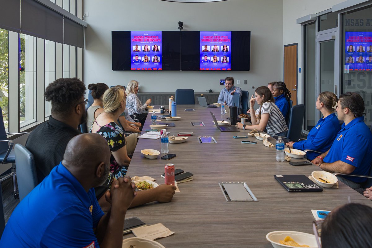 KU_LEADS's tweet photo. That's a wrap on our summer internship program! 👏
Our interns closed out the summer by presenting everything they learned, accomplished, and experienced over the past few months. We're so proud of this cohort and can't wait to see where they go next. 🌟 #KULeads #RockChalk https://t.co/R4R5rUWbkq