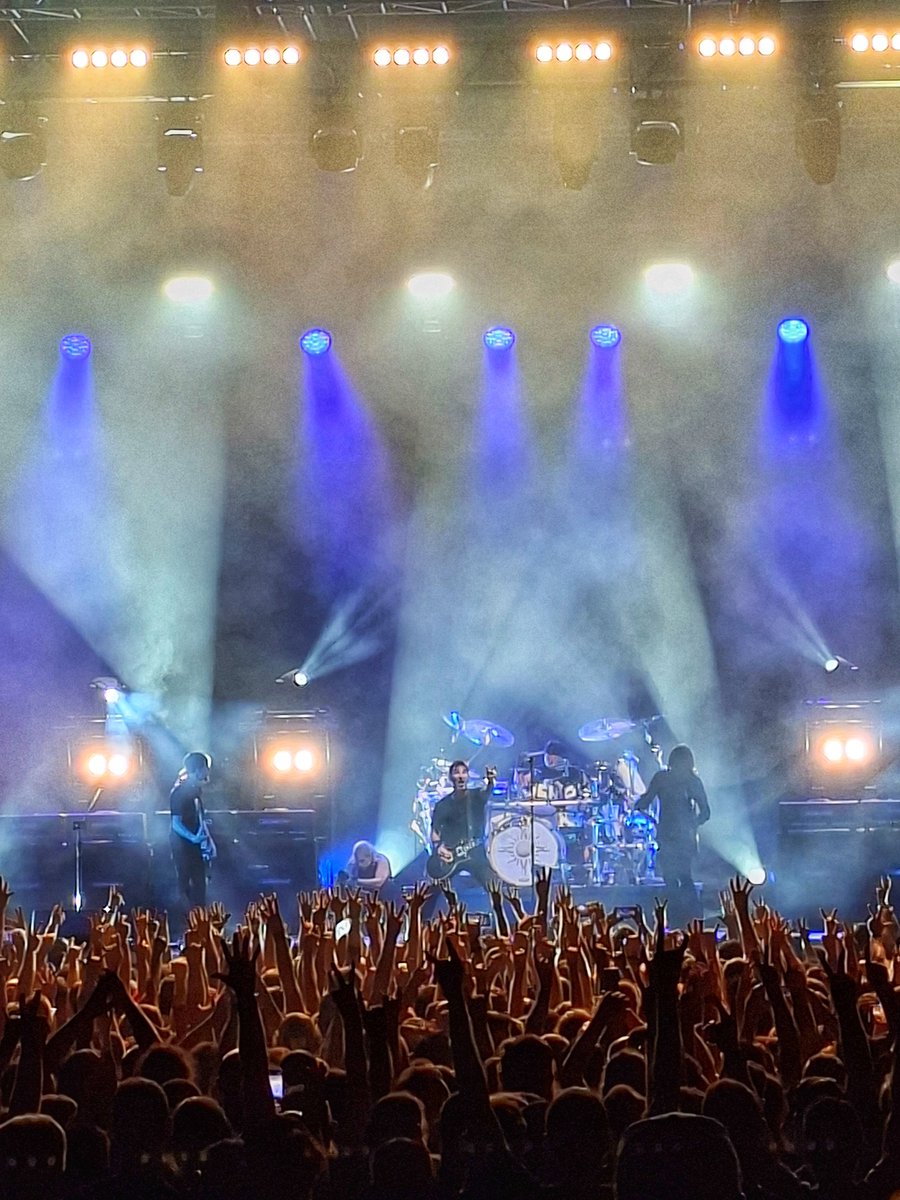RockNRollTown's tweet photo. Godsmack | π»πππ πΈπ πΆπππππ - π»π’ππππππππ πππππππ
πΈ @Stevil_X
https://t.co/guNBaOsjf0
#RnRT #RockNRollTown #Godsmack #LycabettusTheatre #EjektFestival
π Ejekt Festival https://t.co/bubcY3lW9M