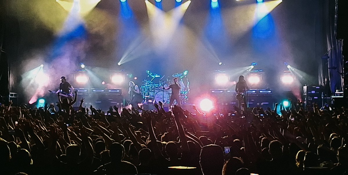 RockNRollTown's tweet photo. Godsmack | π»πππ πΈπ πΆπππππ - π»π’ππππππππ πππππππ
πΈ @Stevil_X
https://t.co/guNBaOsjf0
#RnRT #RockNRollTown #Godsmack #LycabettusTheatre #EjektFestival
π Ejekt Festival https://t.co/bubcY3lW9M