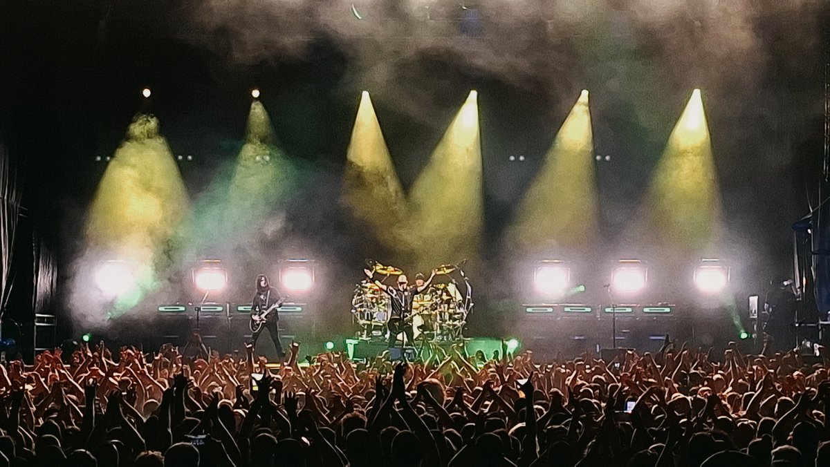 RockNRollTown's tweet photo. @Stevil_X @godsmack @ejektfest Godsmack | π»πππ πΈπ πΆπππππ - π»π’ππππππππ πππππππ
πΈ @Stevil_X
https://t.co/guNBaOsjf0
#RnRT #RockNRollTown #Godsmack #LycabettusTheatre #EjektFestival
π Ejekt Festival https://t.co/Bqu8AMY07V