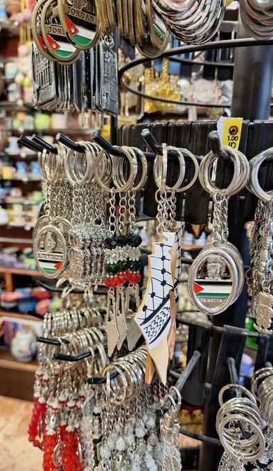 The Palestinian tweet media