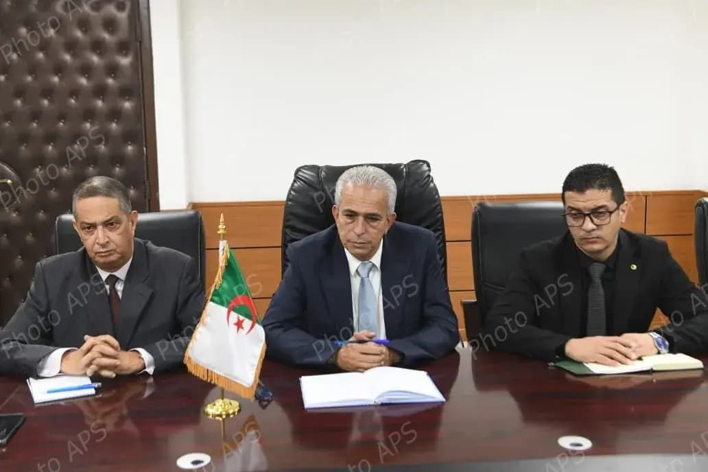 Algerie_aps's tweet photo. #Mines
L'#Algérie 🇩🇿 disposée à partager son expertise institutionnelle et technique avec le #Tchad 🇹🇩

🔗https://t.co/Pc31TC3ZTR https://t.co/ywfsIQeCAV