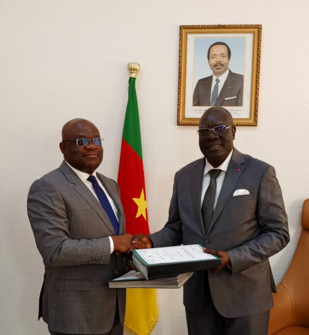 Minjec00237's tweet photo. On 24-07-2026, in Yaoundé, Minister Mounouna Foutsou (MINJEC)and the University of Yaoundé I signed a memorandum of understanding. This agreement aims to strengthen support for students in terms of socio-economic integration, entrepreneurship and civic engagement. https://t.co/pC5HztfbT8