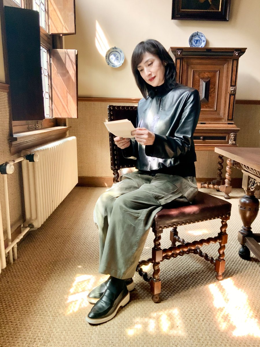 TVGweb's tweet photo. 「天海祐希の美術ミステリー」
9/6放送⏰

天海祐希がフェルメールの謎を
辿るためオランダへ✈

「真珠の耳飾りの少女」と初対面❗
天海が感じたこととは…

名画から「17世紀オランダ黄金時代」の
真実を読み解く美術ドキュメンタリー🎨

🔽記事はこちら
https://t.co/pP0HVdb2sM

#天海祐希 https://t.co/GwhtM4CYea
