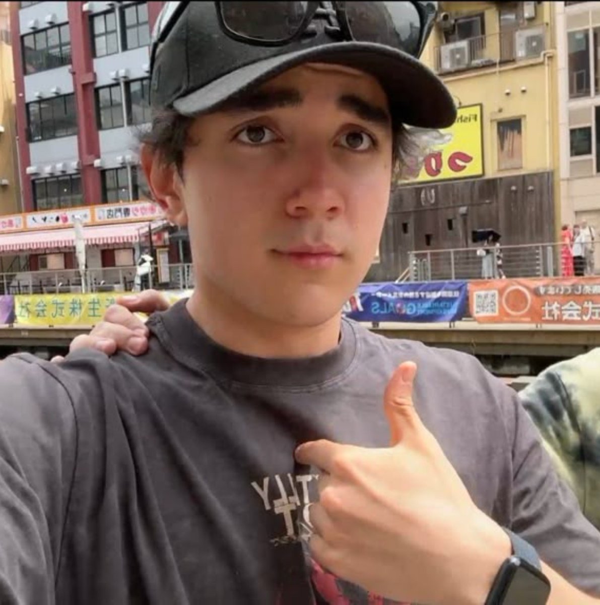Nybun_'s tweet photo. Amo que eles dois tem uma carinha de "coitadinho judiado pela vida" assim "🥺" https://t.co/MORufmHvH1