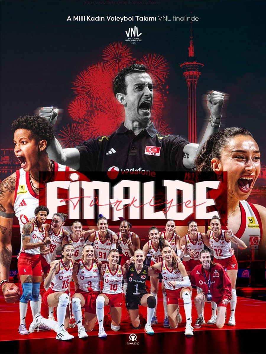 HaticeAk22's tweet photo. A Milli Kadın Voleybol Takımı, Milletler Ligi yarı finalinde Çin'i 3-0 mağlup ederek finale yükseldi.

🇹🇷 #FileninSultanları, yarın 14.30'da oynanacak finalde Brezilya ile karşılaşacak. https://t.co/c9sJgYX23S