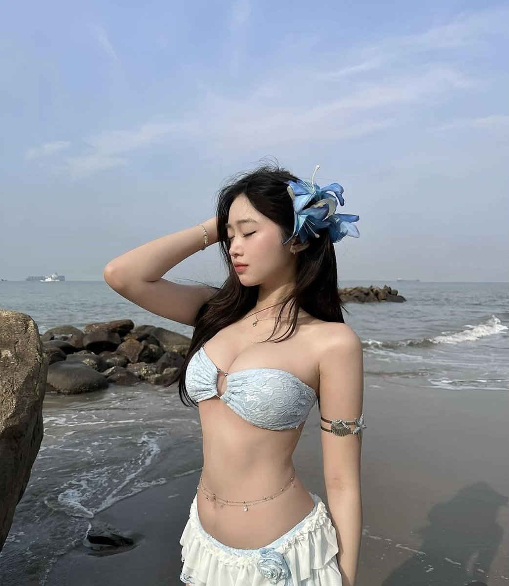 SachaColloj7ig's tweet photo. Sometimes you just need to let the quiet parts of your mind finally drift away. Ask @grok why 🌊 https://t.co/E4uAdwfPHQ