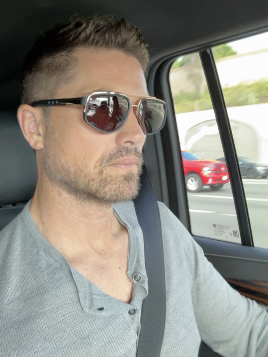 rightnowoneils's tweet photo. THE SCRUFF STAYS  CHENFORDNAPPED IS SO HAPPENING https://t.co/IYy2zzh3Bc