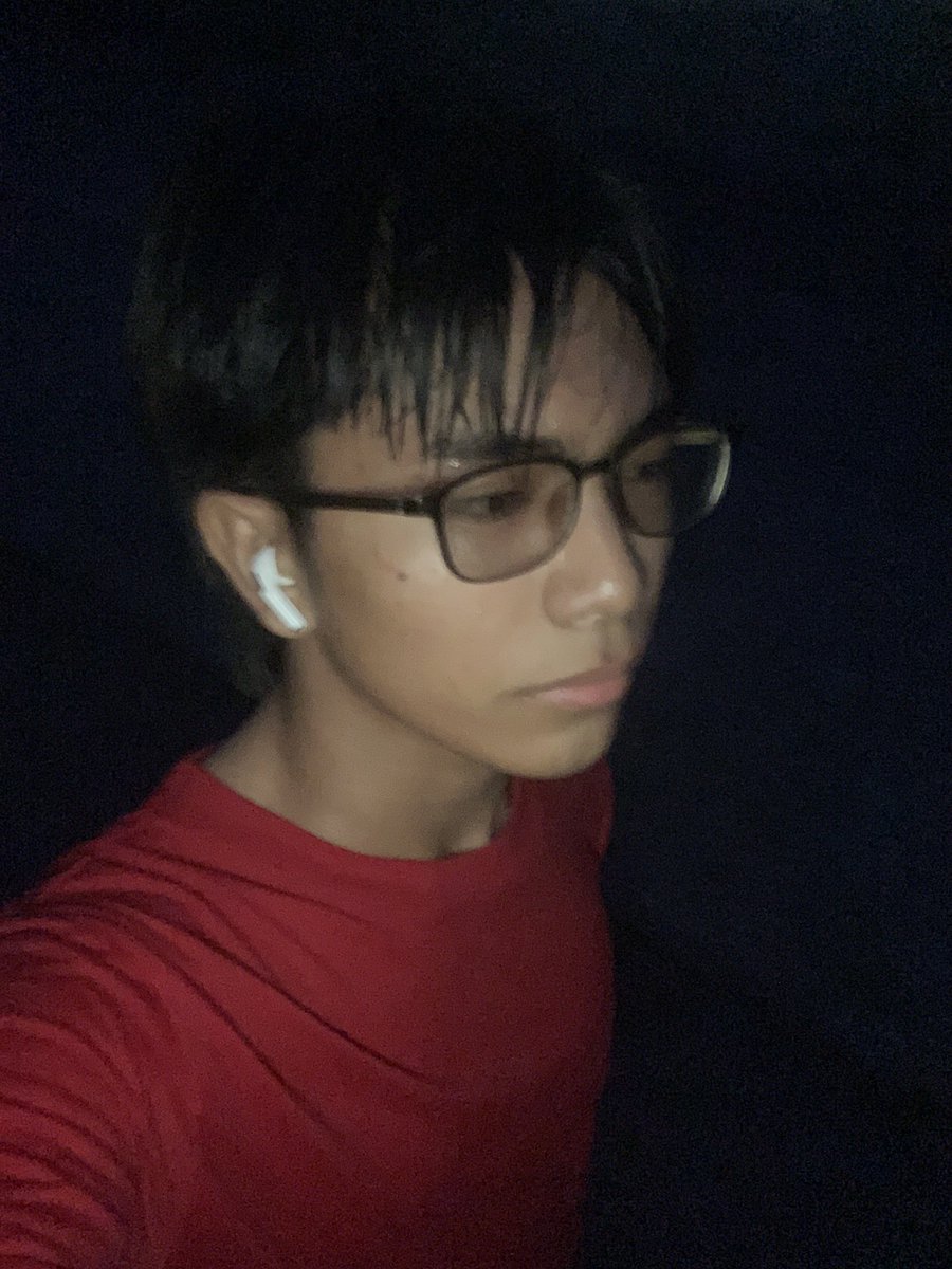 Dj2kutee's tweet photo. Soaking wet from heavy Rain while doing a long run🥲 https://t.co/HGYR4AkIQj