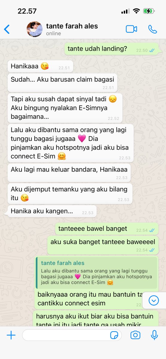 hugprodigy's tweet photo. ihtaes hantaes sapphic few tweets au,
hanika dan tante farah lagi ldr 😢 https://t.co/lvvxOd1ity